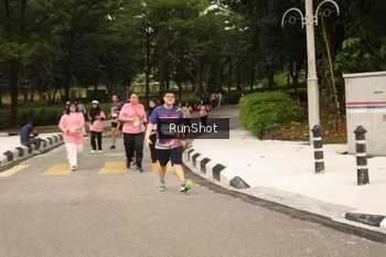 Runner Photo 4265133