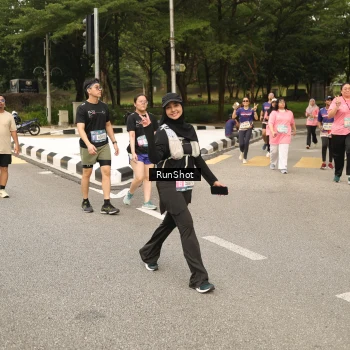 Runner Photo 4265139