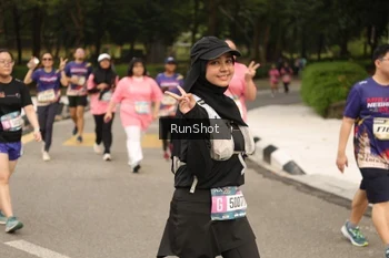 Runner Photo 4265152