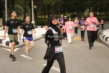 Runner Photo 4265155