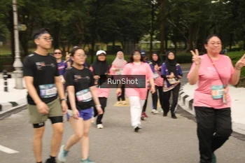 Runner Photo 4265157