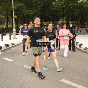 Runner Photo 4265161