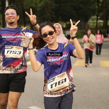 Runner Photo 4265179