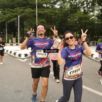 Runner Photo 4265189