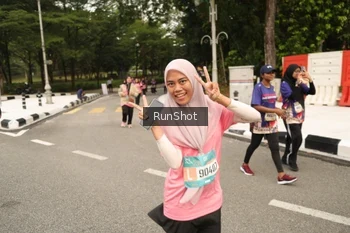 Runner Photo 4265199