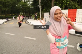 Runner Photo 4265203