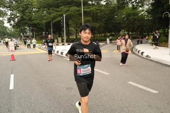 Runner Photo 4265204