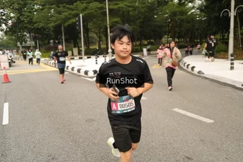 Runner Photo 4265209