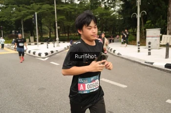 Runner Photo 4265210