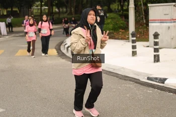 Runner Photo 4265211