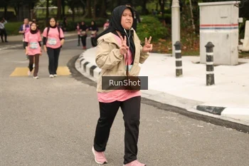 Runner Photo 4265214