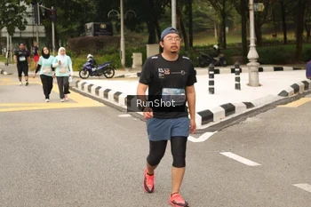 Runner Photo 4265225