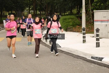 Runner Photo 4265241