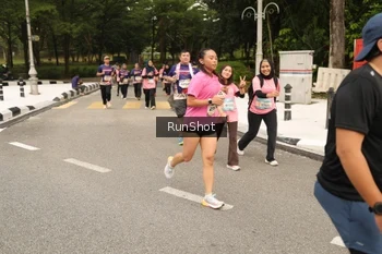 Runner Photo 4265253