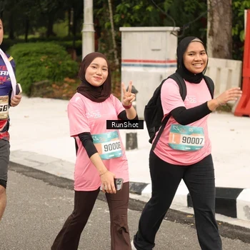 Runner Photo 4265264