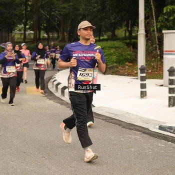 Runner Photo 4265283