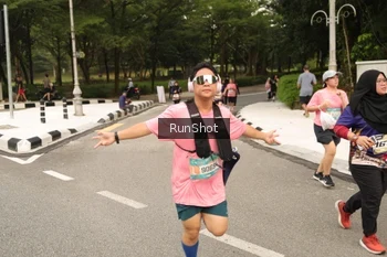 Runner Photo 4265327