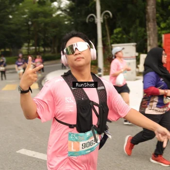 Runner Photo 4265333