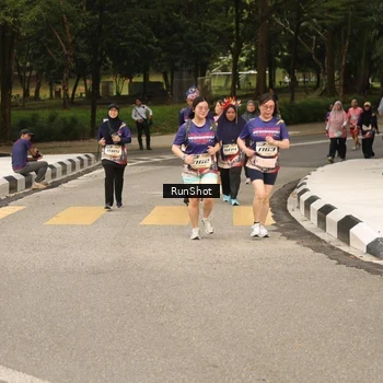 Runner Photo 4265349