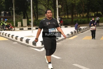 Runner Photo 4265359