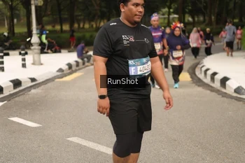 Runner Photo 4265366