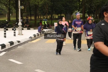 Runner Photo 4265369