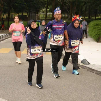 Runner Photo 4265380
