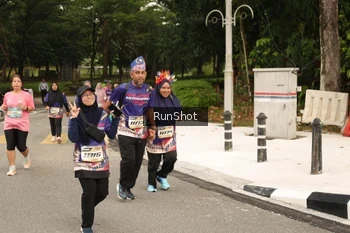 Runner Photo 4265385