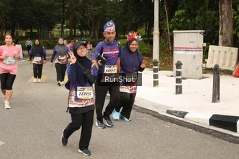 Runner Photo 4265389