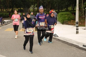 Runner Photo 4265396