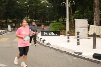 Runner Photo 4265397