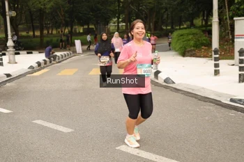 Runner Photo 4265400