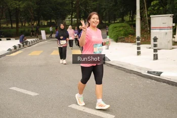 Runner Photo 4265401