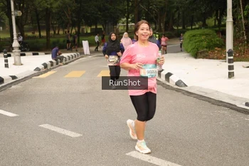 Runner Photo 4265404