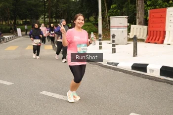 Runner Photo 4265407