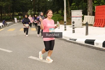 Runner Photo 4265408