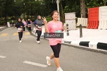 Runner Photo 4265410