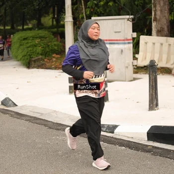 Runner Photo 4265416