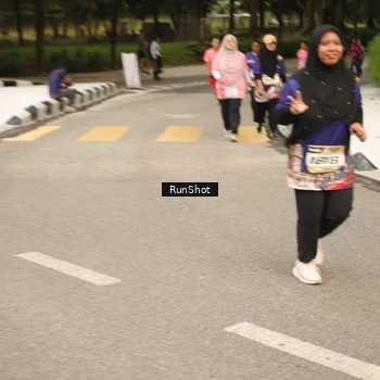Runner Photo 4265421