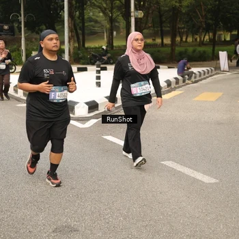Runner Photo 4265426
