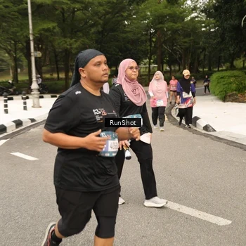 Runner Photo 4265440