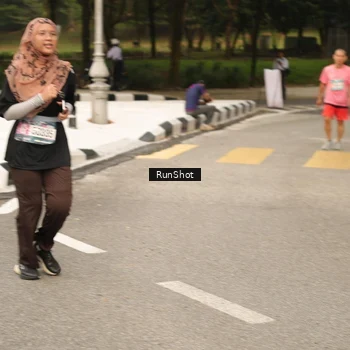 Runner Photo 4265450