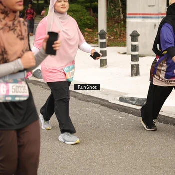Runner Photo 4265462
