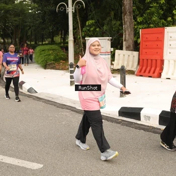 Runner Photo 4265465