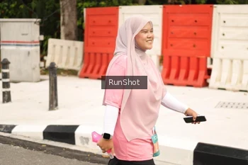 Runner Photo 4265477