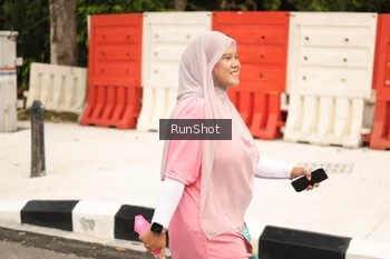 Runner Photo 4265479
