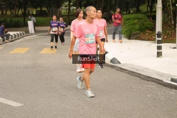 Runner Photo 4265497