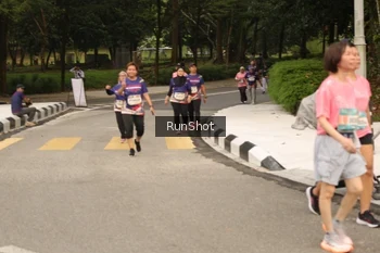 Runner Photo 4265510