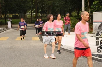 Runner Photo 4265514