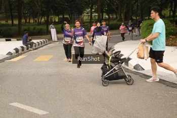 Runner Photo 4265518